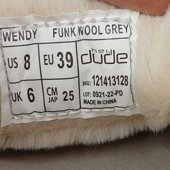 HEY DUDE 'WENDY FUNK' 'WOOL COLLECTION' LINED CHAMBRAY AZTEC DESIGN - Picture 6 of 15